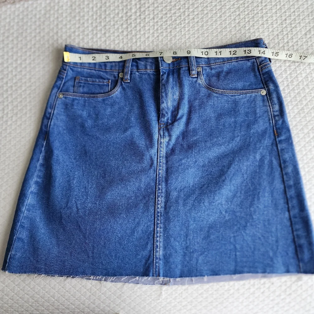 BLANKNYC High wasted,never worn mini skirt. Intense sky blue. 100% soft cotton. - Picture 7 of 10